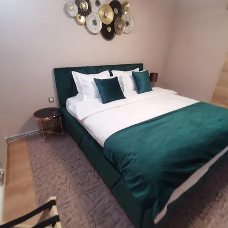 Aparthotel Trend *